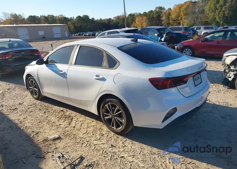 2022 Kia Forte Lxs z USA, uszkodzony, nr VIN 3KPF24AD3NE431153